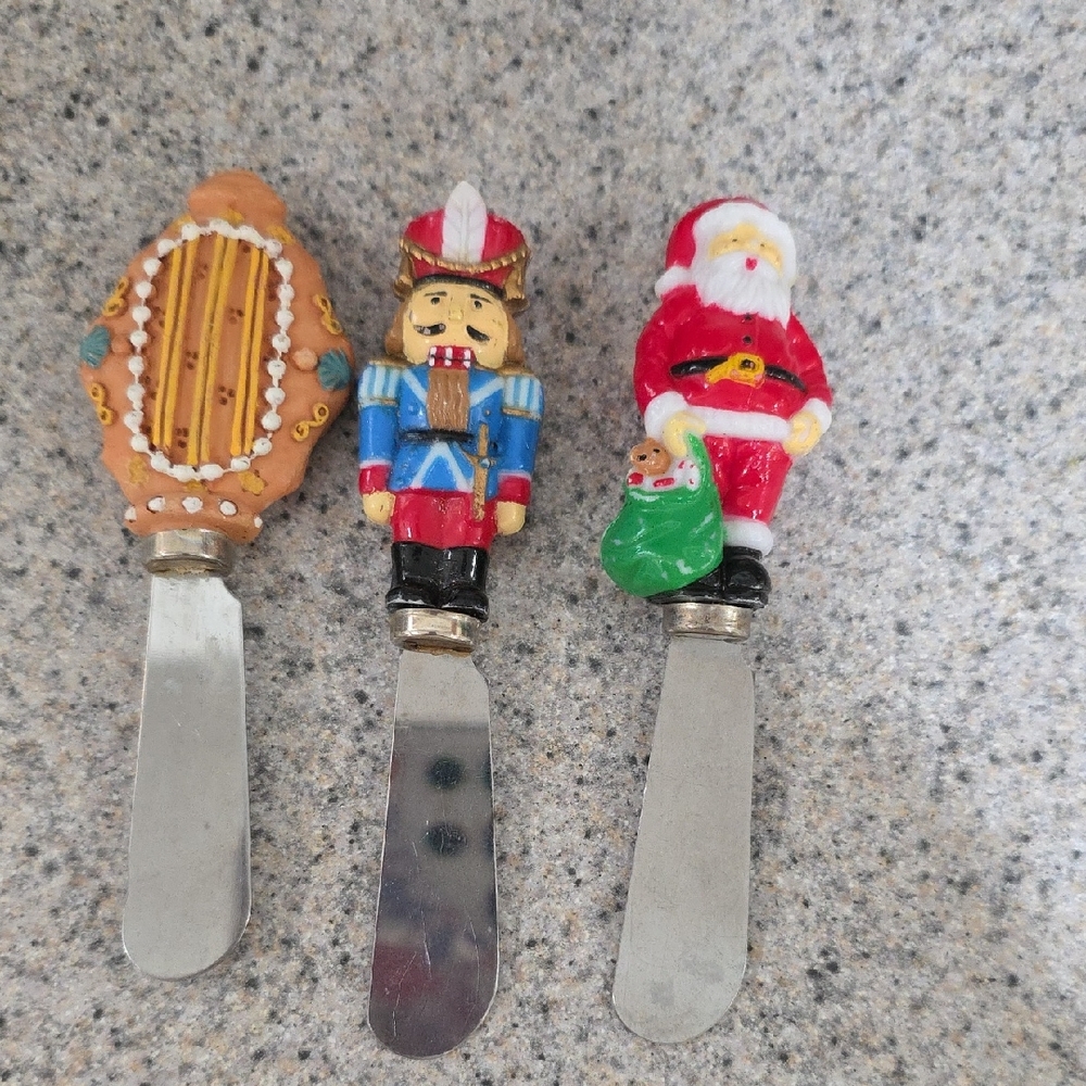 Festive Holiday Spreaders Set